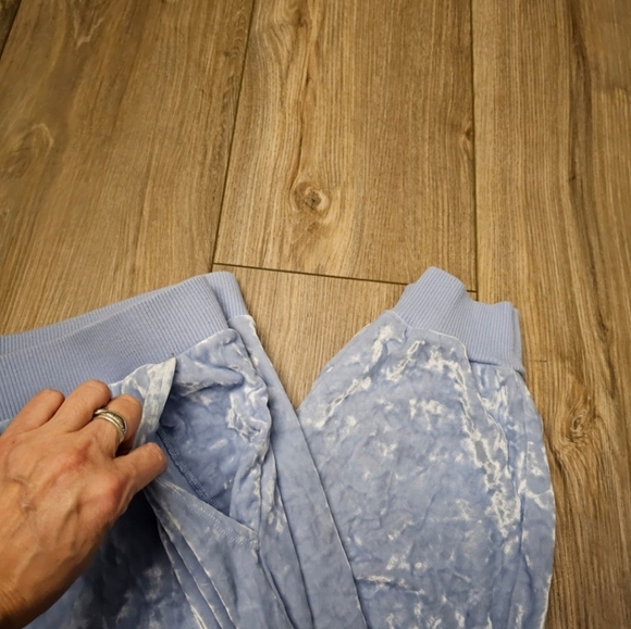 Light Blue Aerie Velvet Joggers Sz XL - Picture 8 of 9